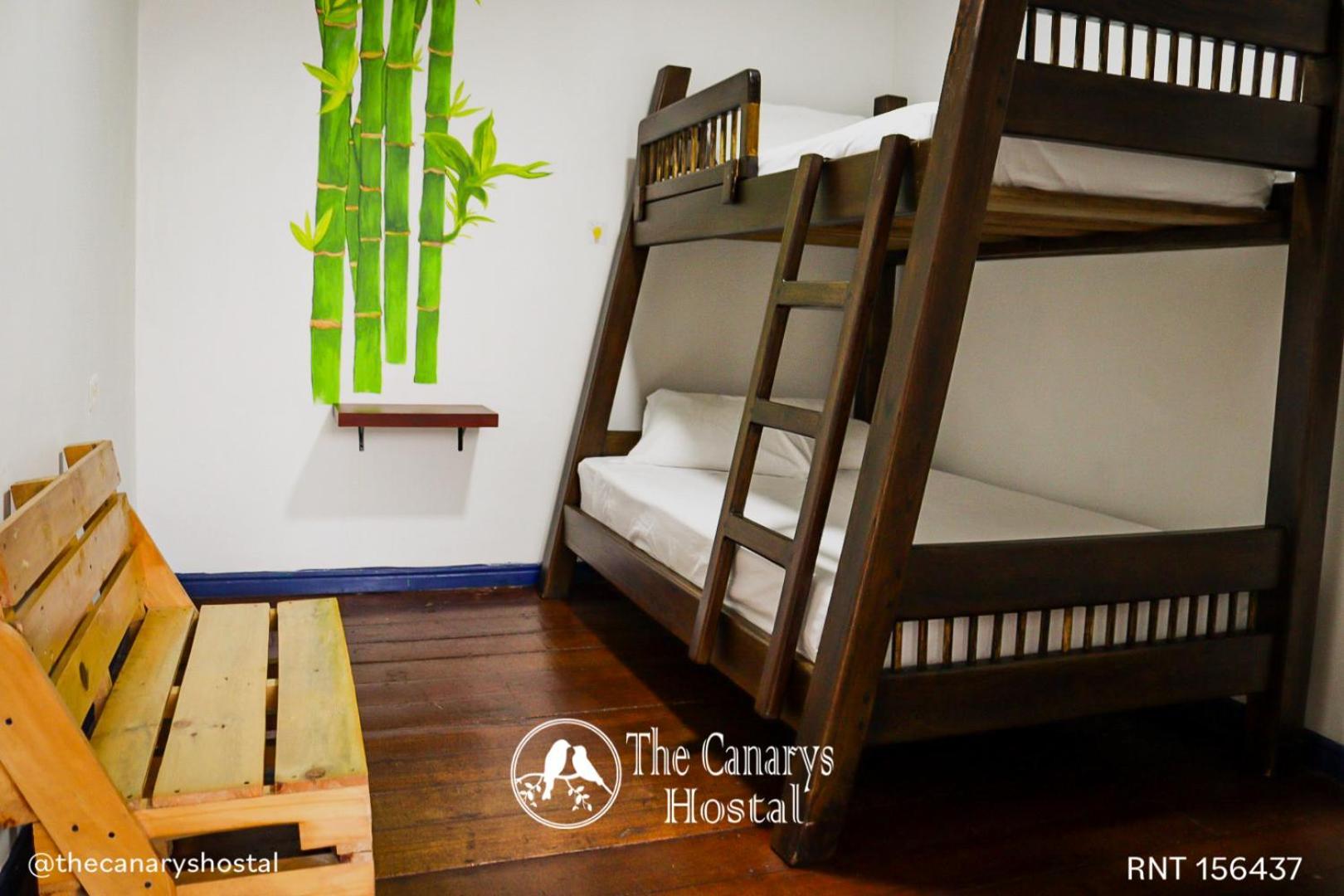 The Canarys Hostal Санта Роса де Кабал Екстериор снимка