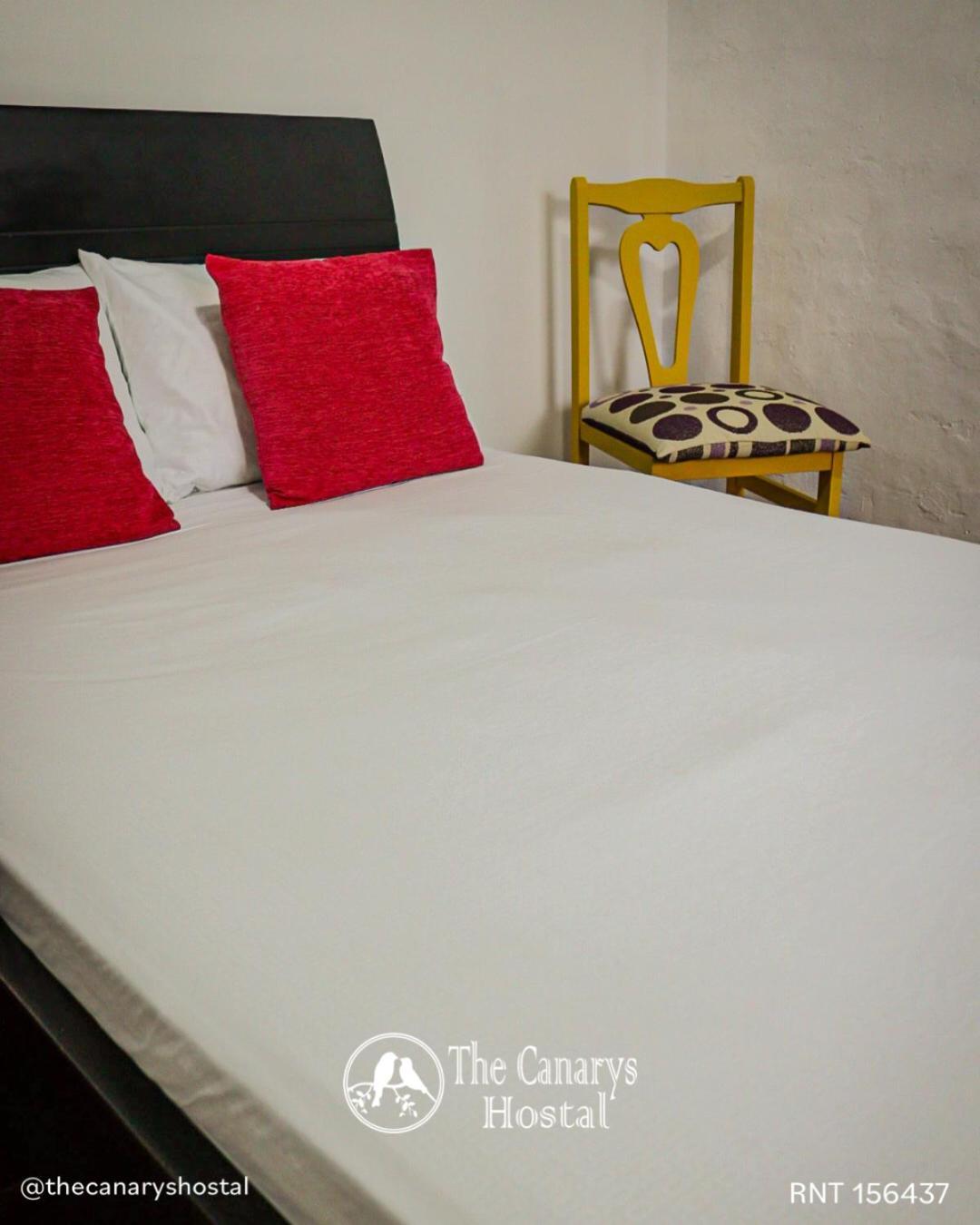 The Canarys Hostal Санта Роса де Кабал Екстериор снимка